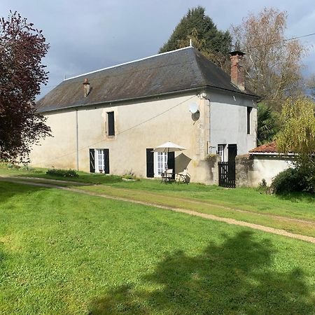 Le Bois D'Amour Gite Et Chambres Charroux  Bagian luar foto